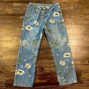 Men’s Floral Print Wide Leg
Jeans -Size 33/29